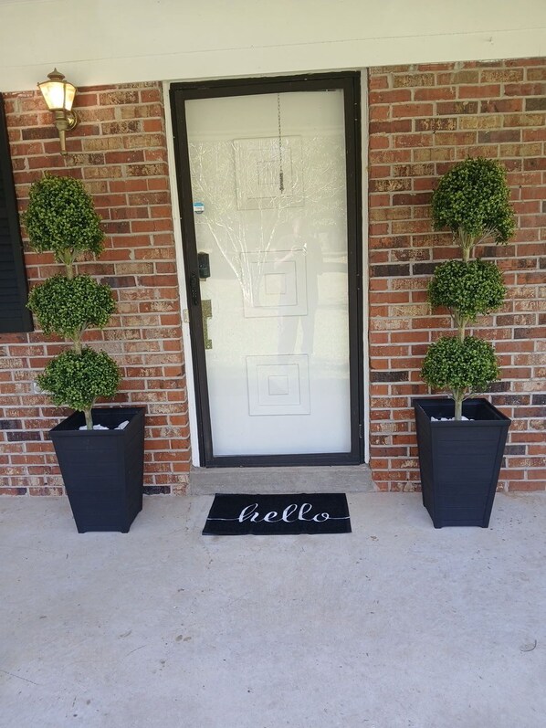 Exterior detail - RANCH RETREAT, Beautiful 3-bedroom house in Columbus, MS (Columbus)