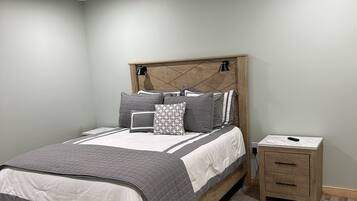 2 chambres, fer et planche à repasser, Wi-Fi gratuit, draps fournis