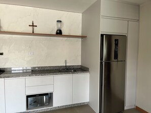 Private kitchen - New house with pool and close to the beach (Guaratuba)