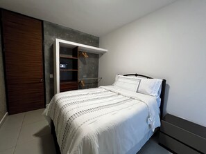 2 bedrooms, iron/ironing board, WiFi, bed sheets - Nice and comfortable apartment in Los Cabos, overlooking the bay of Cabo San Lucas. (Cabo San Lucas)