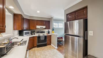 Fridge, microwave, oven, dishwasher