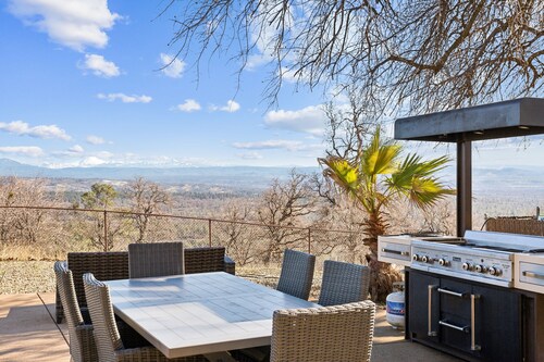 NEW! Stunning Mountain Retreat with Unmatched Views