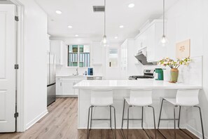 Townhome, Multiple Beds, Balcony, Garden View (4061 Ontario) | Private kitchen | Coffee/tea maker - Chic Modern Retreat With Stunning Views 1360 Sqft (Ontario)