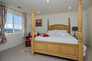 3 habitaciones, decoración personalizada y muebles diferentes 