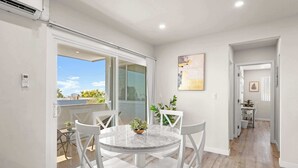 Apartamento, varias camas, balcón, vistas al jardín (Lake #8 Altadena)