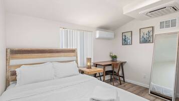 Rumah, Beberapa Tempat Tidur, patio, pemandangan kebun (511-2 Glendora) | 3 kamar tidur dan didekorasi berbeda-beda