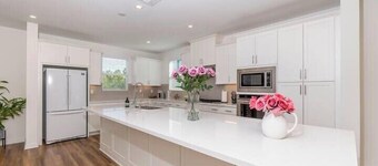 Private Room With Shared Bathroom