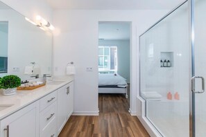 Townhome, 1 King Bed, Balcony, Garden View (148 B, Irvine) | Bathroom | Designer toiletries, towels, toilet paper - Master Bedroom With King Bed Central Location (Irvine)