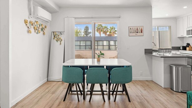 Unclassified image, 1 of 53, button - Modern Family Getaway w/ Spacious Living Areas #4 (Altadena)