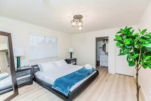 Townhome, Multiple Beds, Patio (46 Pasadena) | 5 bedrooms, individually decorated, individually furnished, bed sheets