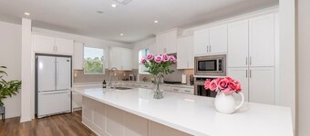 Private Bedroom With Bathroom Central Location