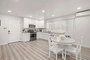 Apartment, 2 Queen Beds, Patio, Garden View (Lake #1 Altadena) | Private kitchen | Coffee/tea maker - Modern Cozy Apartment w/ Parking in Prime Location #1 (Altadena)