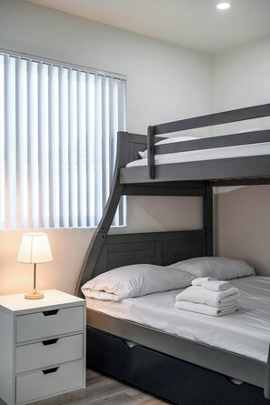 公寓, 多張床, 陽台, 花園景觀 (Lake #3 Altadena) | 2 間臥室、獨特裝潢、布置獨特