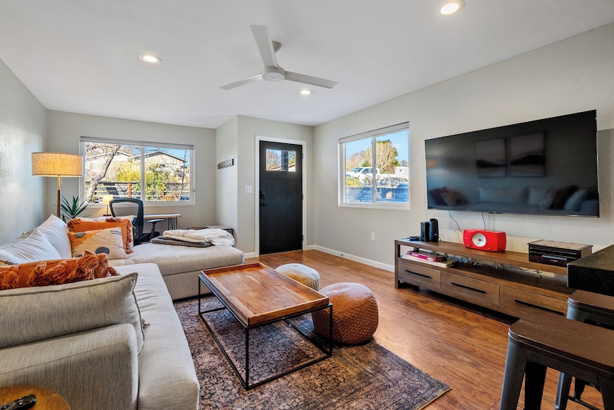 Templeton Creekside Cottage | Walk To Downtown - Paso Robles, CA
