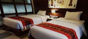 Grand Master Villa Tomohon