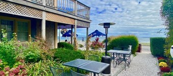 Oceanfront Getaway | 2 Double Beds & Kitchenette