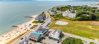 Beachfront Studio | Kitchenette & 2 Double Beds (104)