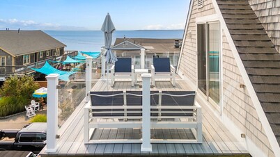 Queen Studio w/ Private Ocean-View Deck (309)