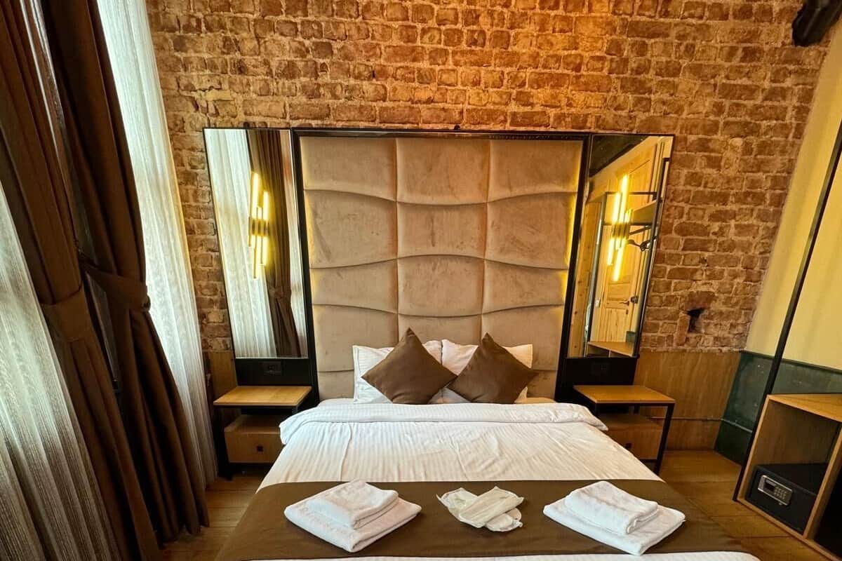 Superior Room | In-room safe, desk, laptop workspace, iron/ironing board