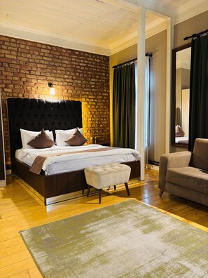 Deluxe Room | In-room safe, desk, laptop workspace, soundproofing - berfinn hotel beşiktaş (Istanbul)