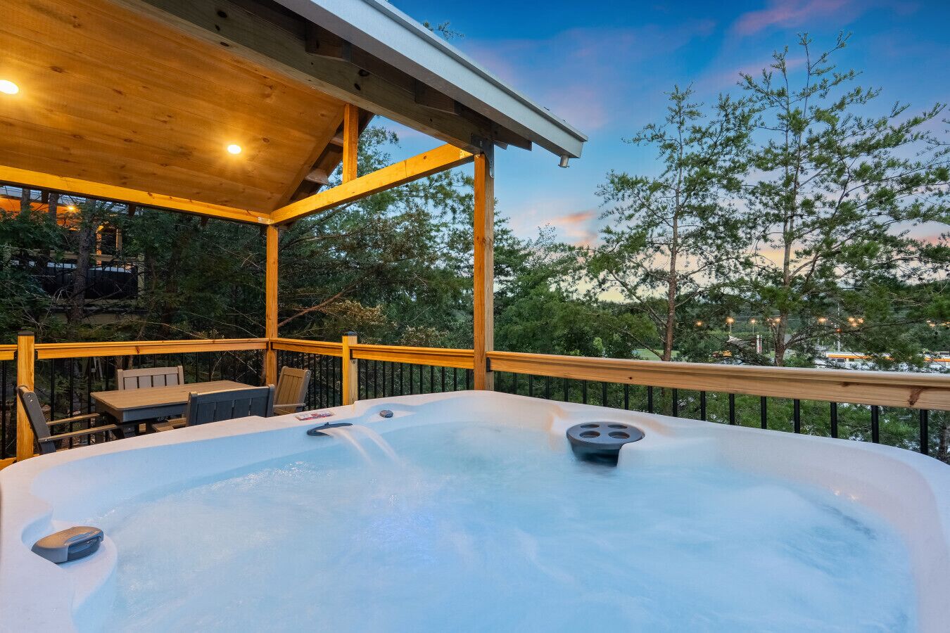 TreeLodge Downtown in the Forge - Pigeon Forge | Vrbo