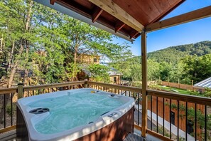 Bain à remous extérieur