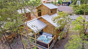 Exterior - TreeLodge, Downtown Pigeon Forge (Pigeon Forge)