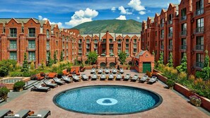 Pool - Luxury St Regis 2 Bed 3 Bath 1641sq Condo with 2x Daily Housekeeping (Aspen)