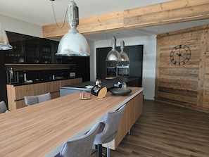 Kühlschrank, Herdplatte