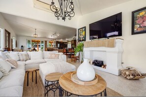 Villa | 5 bedrooms - Otium Amazing Pool Countryside Villa (Corozal)