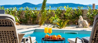 Luxury Villa Wild Rose with Pool
