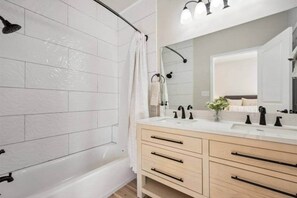 Dusche, Toilettenpapier
