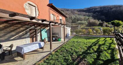 Peace and Relaxation 30 min from the sea. Ca'Liggia.