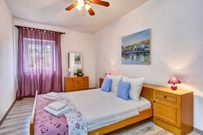 3 Schlafzimmer, kostenloses WLAN, Bettwäsche