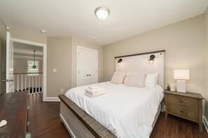 5 makuuhuonetta, silitysrauta/-lauta, Wi-Fi, vuodevaatteet