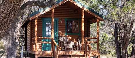 Cabaña básica, varias camas, vista a la montaña | 1 habitación, wifi gratis y ropa de cama