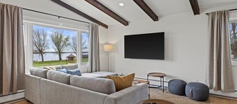 Spacious Newly Renovated 5-bedroom Lake Front house in charming Beaver Dam WI