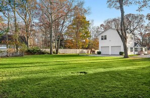 Exterior - 4-bedroom 3-bathroom house in fabulous East Hampton with AC, WiFi (East Hampton)