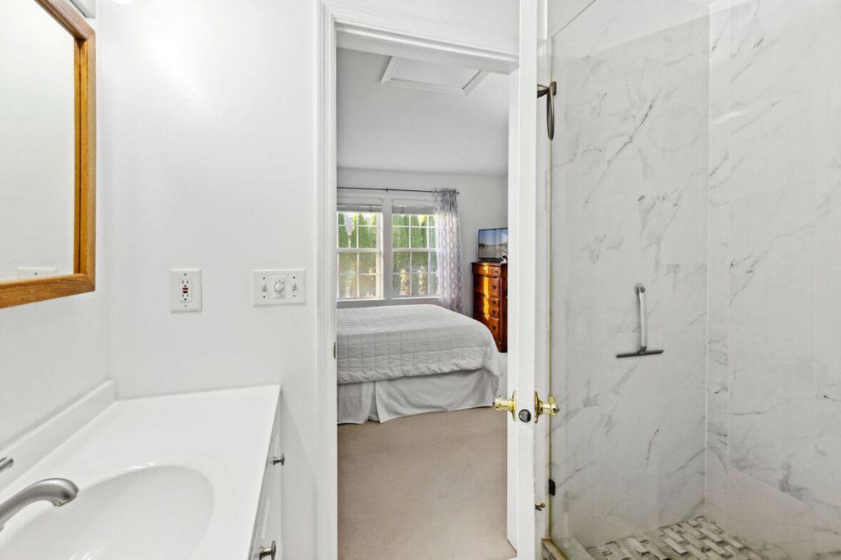 Towels, soap, toilet paper