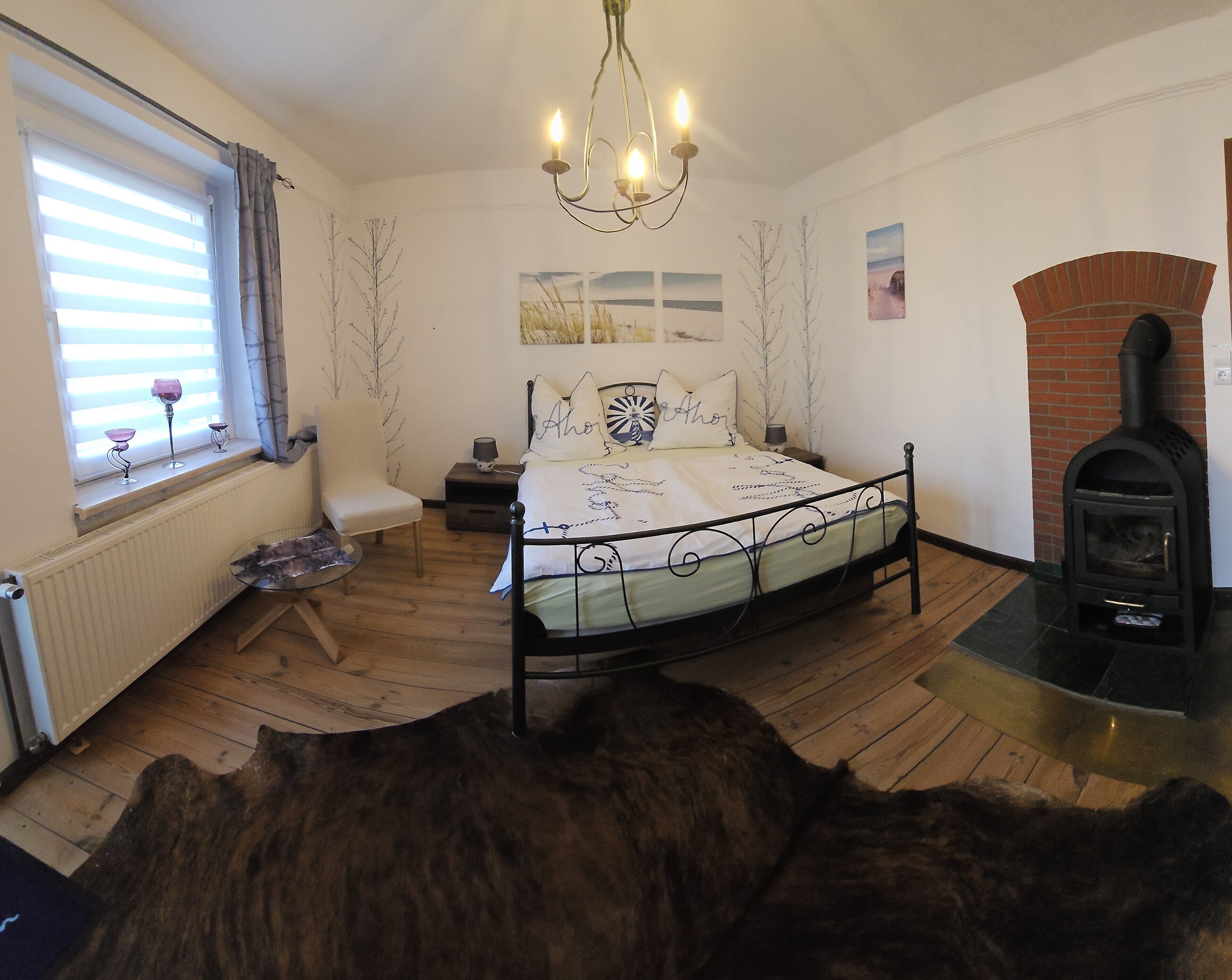 3 bedrooms, travel crib, free WiFi, bed sheets