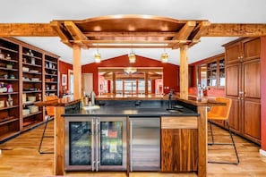 Fridge, microwave, oven, stovetop - 5BR Lakefront Lake Anna with Dock, Deck, Fire Pit (Mineral)