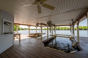 Pool - 6BR Lakefront Lake Anna, Views, Boat Dock, Hot Tub (Mineral)