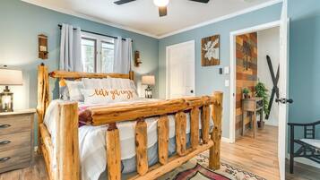 4 bedrooms, desk, internet, bed sheets