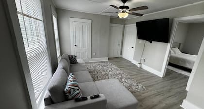 Newly Renovated Concord Unit