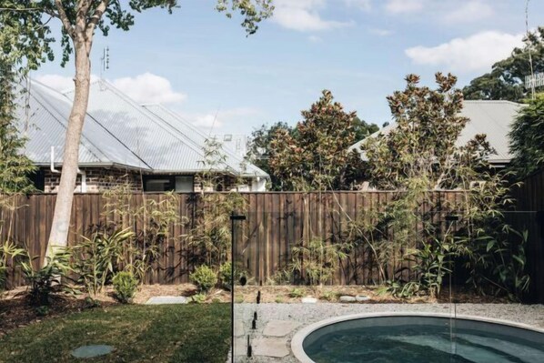 Garden - Rubus Blue, Berry - by Linnaeus Collection (Berry)