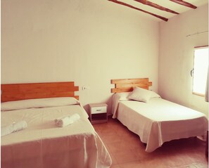 2 chambres, bureau, lit parapluie, Wi-Fi
