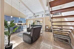 Een smart-tv en boeken