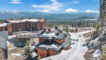 Chalet Deluxe, vue montagne, cÎté montagne | Vue sur les montagnes