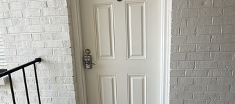Downtown Auburn Retreat- Walking distance to Stadium, Toomer's & More!