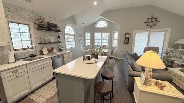 Fireplace - Sunday - Sunday Too Cute..Quite south end of OC- 3 BR -2 bath -PET FRIENDLY (Ocean City)